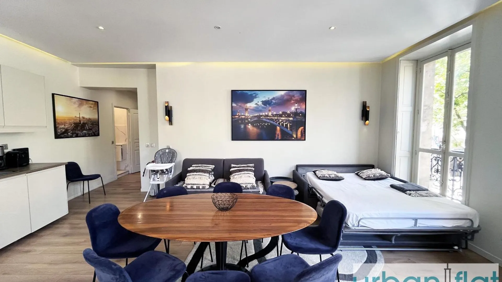 Apartment Urban Flat 60 - Sublime Parisian Flat In